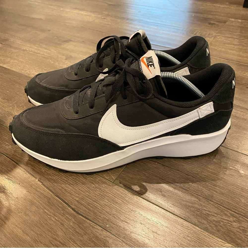 Nike Men's Black and White Sneakers with Orange Accents